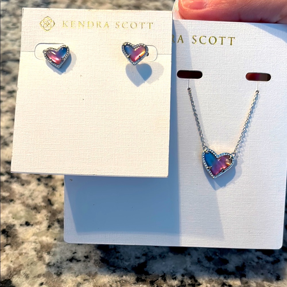 Kendra Scott earring and necklace set